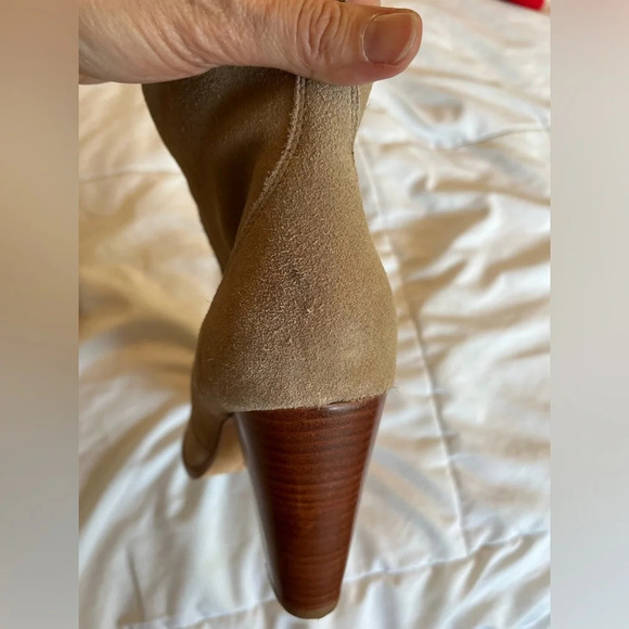 Joie Dalton Suede Western
Bootie Leather Size
EUR 40 size 10 US IN TAUPE Cement - Picture 13 of 16